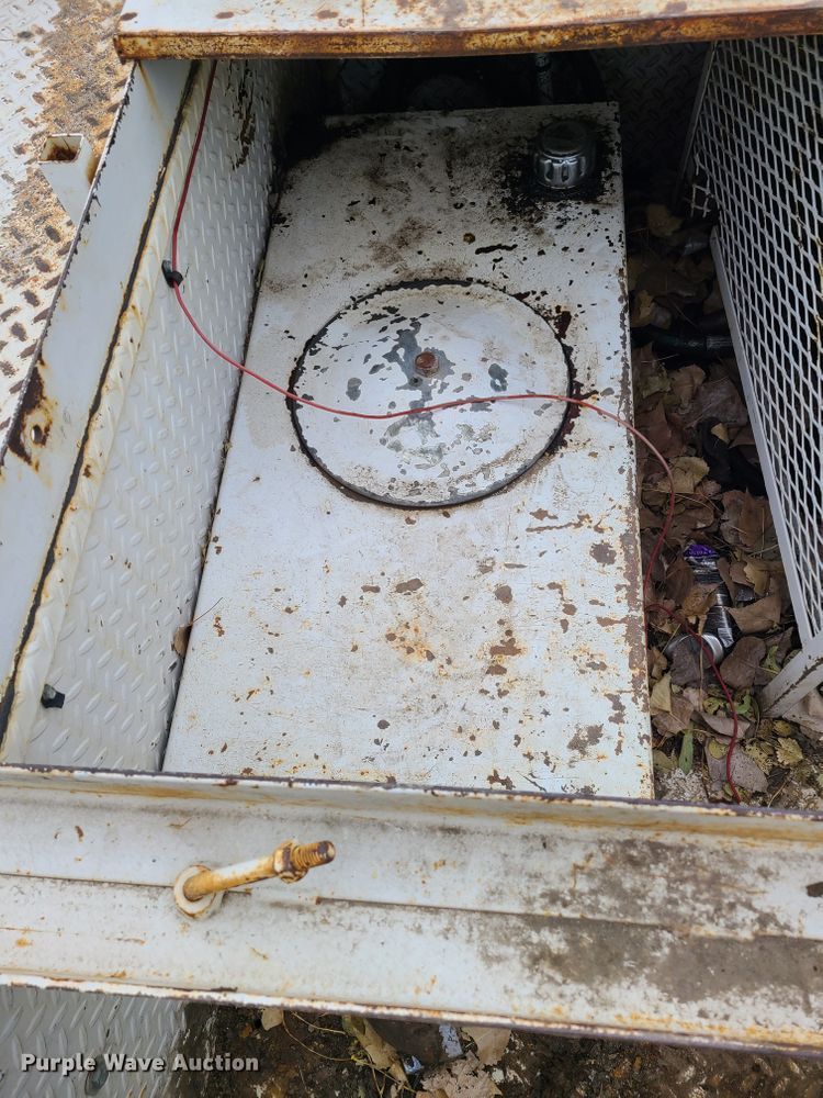 image for item KO9793 1990 GMC Top Kick C7000  utility / service truck