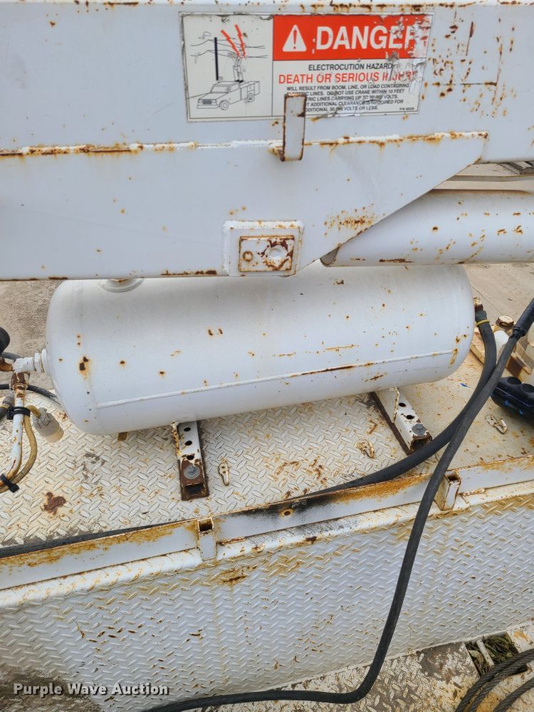 image for item KO9793 1990 GMC Top Kick C7000  utility / service truck