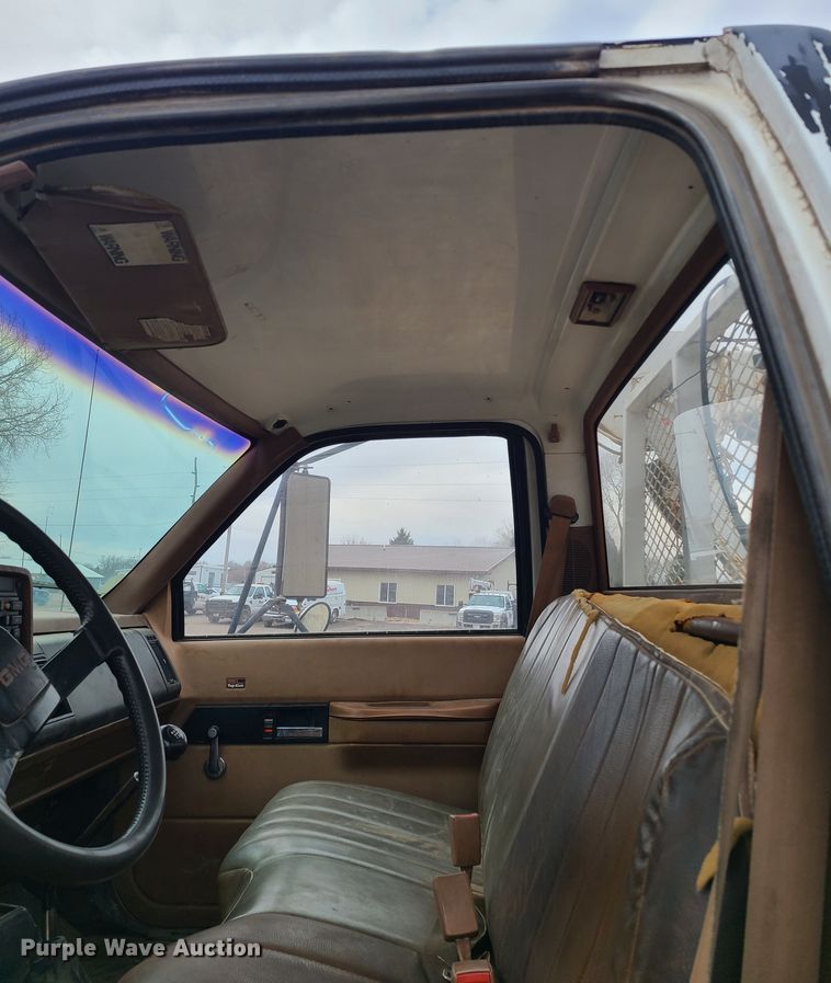 image for item KO9793 1990 GMC Top Kick C7000  utility / service truck