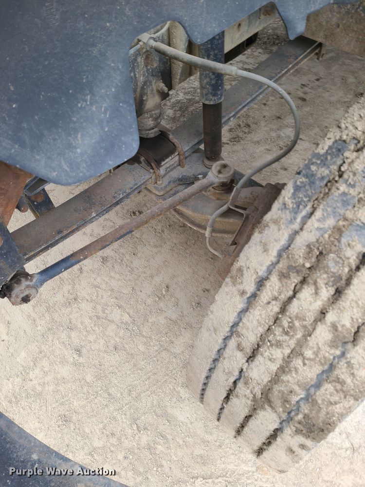 image for item KO9793 1990 GMC Top Kick C7000  utility / service truck