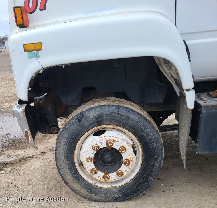 image for item KO9793 1990 GMC Top Kick C7000  utility / service truck