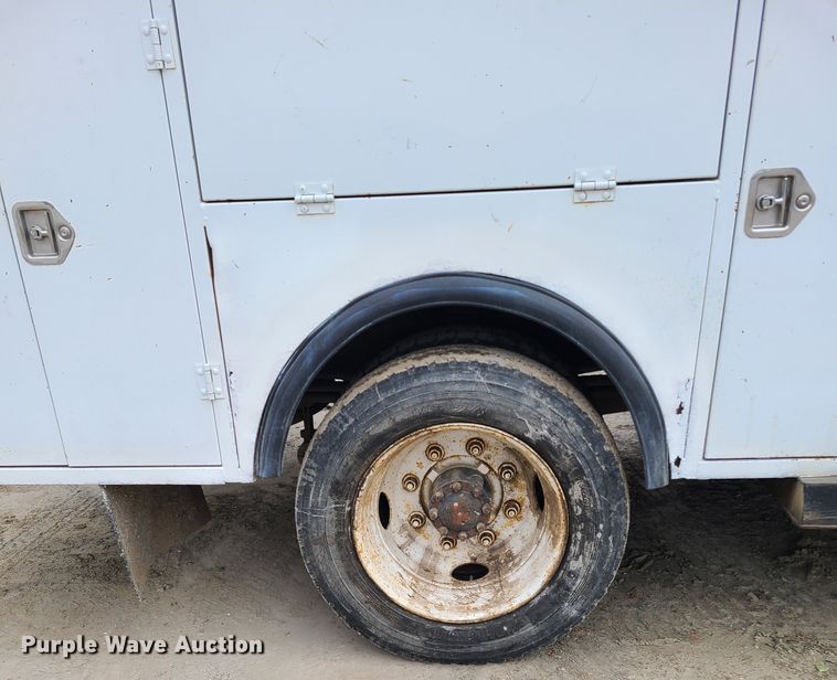 image for item KO9793 1990 GMC Top Kick C7000  utility / service truck