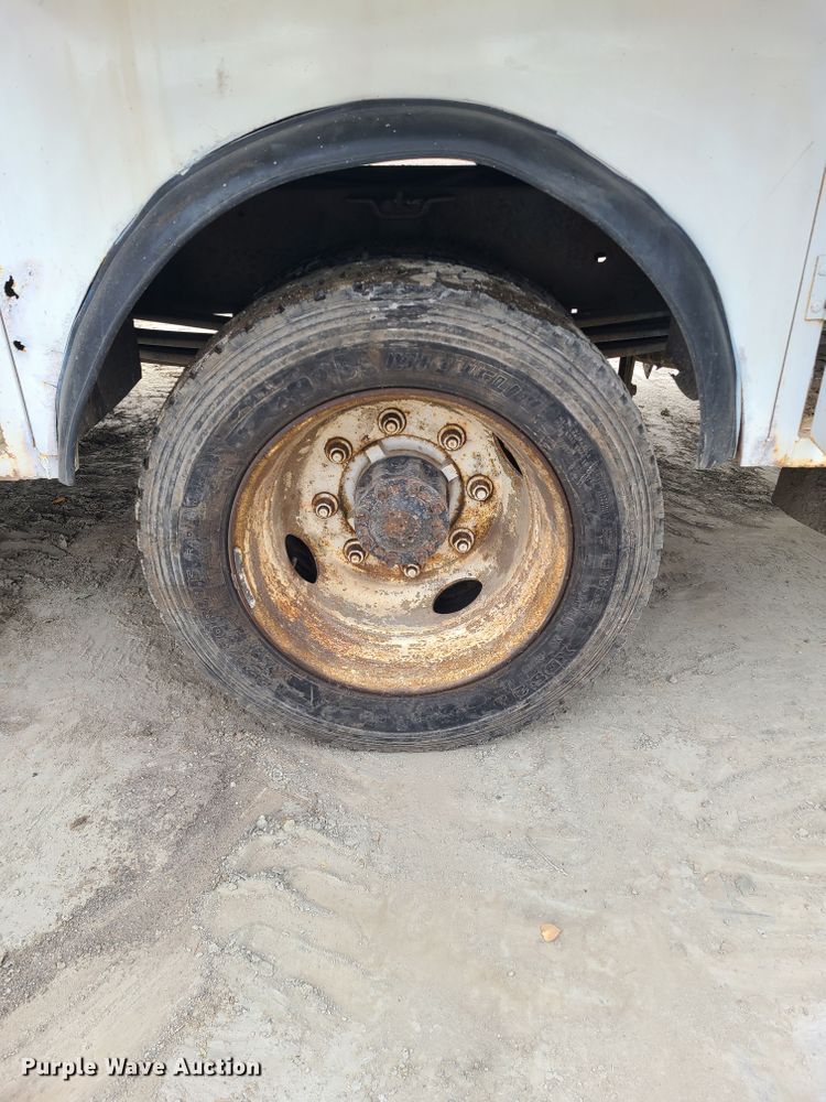 image for item KO9793 1990 GMC Top Kick C7000  utility / service truck