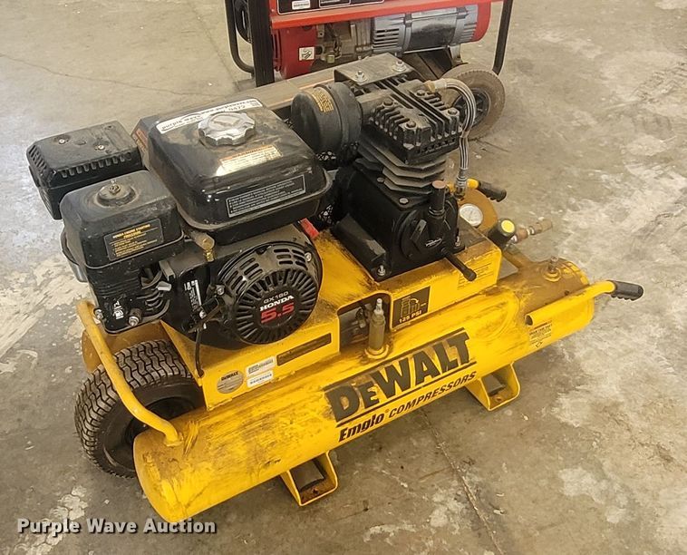 image for item BY9472 2006 DeWalt Emglo D55270  air compressor