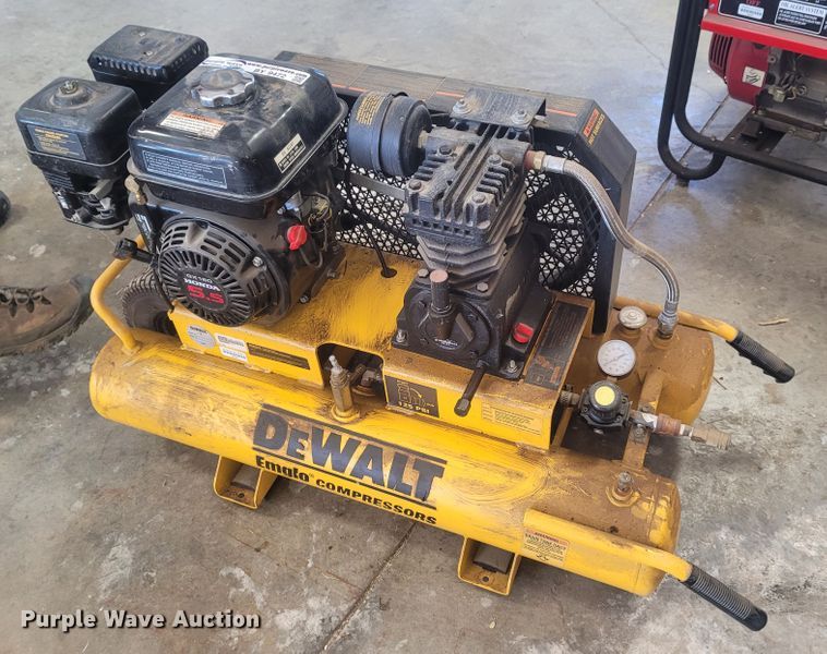 image for item BY9472 2006 DeWalt Emglo D55270  air compressor
