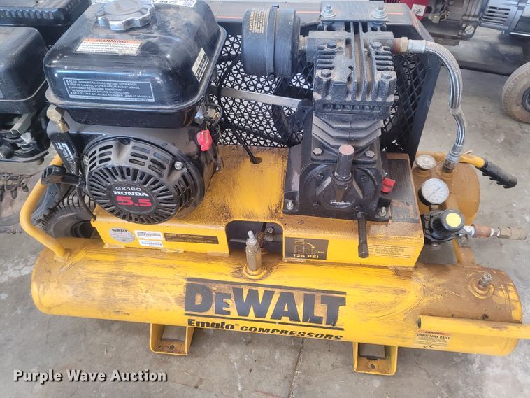 image for item BY9472 2006 DeWalt Emglo D55270  air compressor