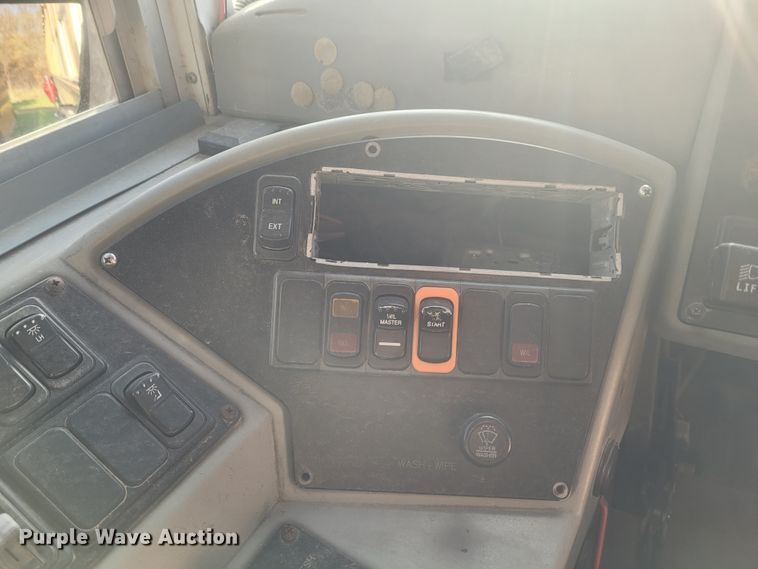 image for item BY9475 2007 Blue Bird Vision  school bus