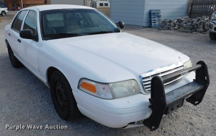 image for item DJ7571 2009 Ford Crown Victoria Police Interceptor
