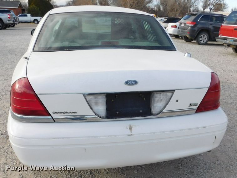 image for item DJ7571 2009 Ford Crown Victoria Police Interceptor