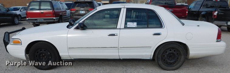 image for item DJ7571 2009 Ford Crown Victoria Police Interceptor