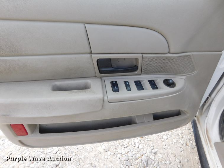 image for item DJ7571 2009 Ford Crown Victoria Police Interceptor