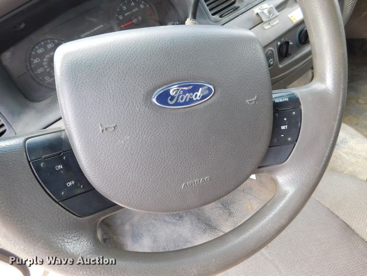 image for item DJ7571 2009 Ford Crown Victoria Police Interceptor