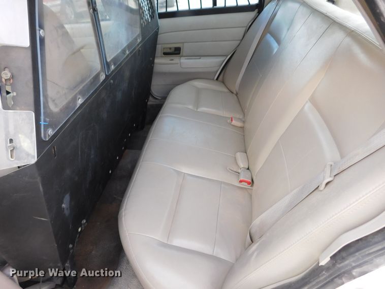 image for item DJ7571 2009 Ford Crown Victoria Police Interceptor