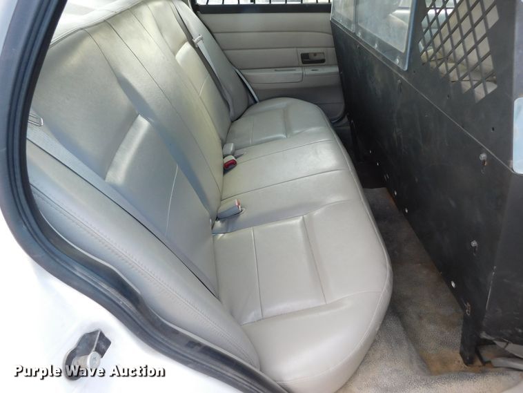 image for item DJ7571 2009 Ford Crown Victoria Police Interceptor