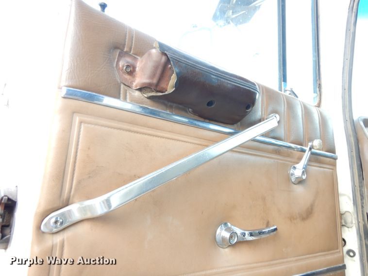 image for item DK3175 1994 Ford L9000 AeroMax  dump truck