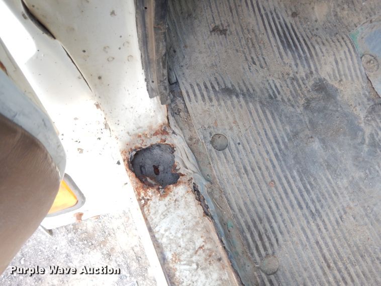 image for item DK3175 1994 Ford L9000 AeroMax  dump truck