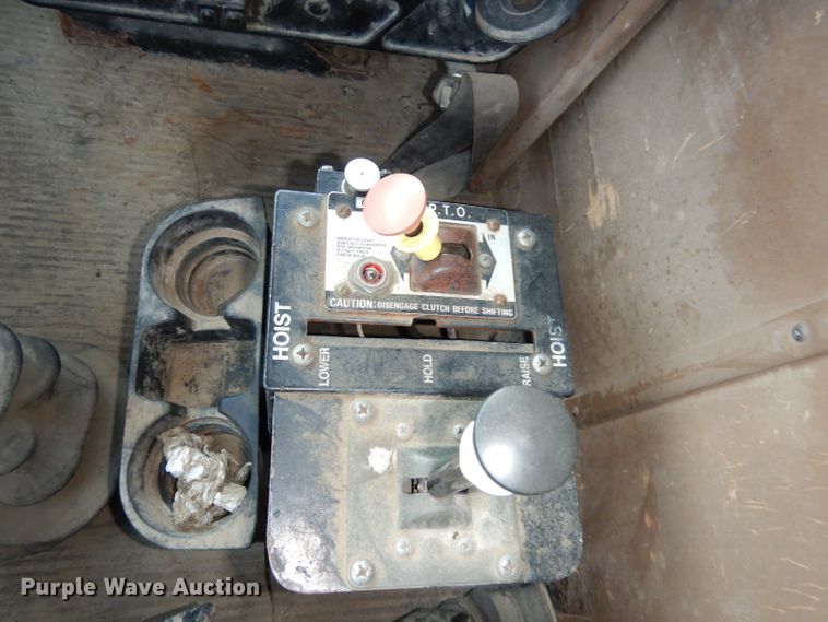 image for item DK3175 1994 Ford L9000 AeroMax  dump truck