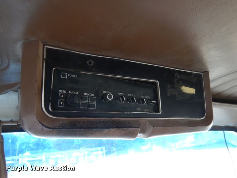 image for item DK3175 1994 Ford L9000 AeroMax  dump truck