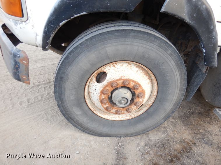 image for item DK3175 1994 Ford L9000 AeroMax  dump truck