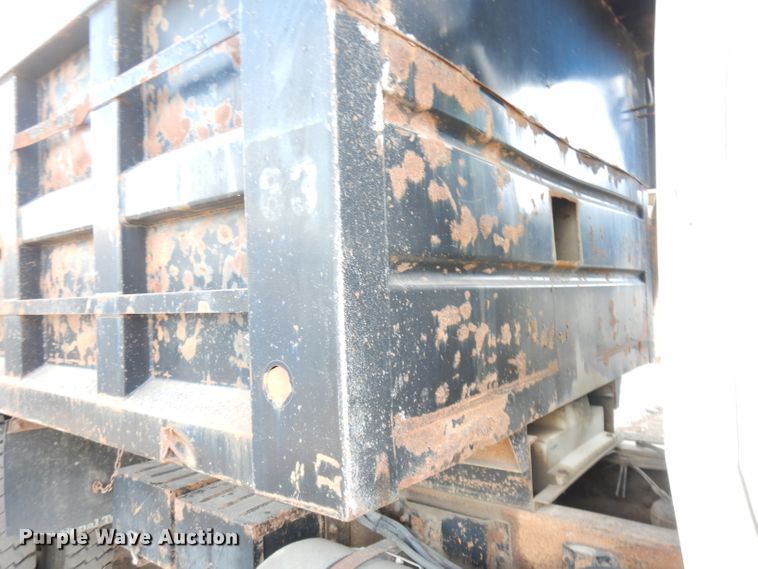 image for item DK3175 1994 Ford L9000 AeroMax  dump truck