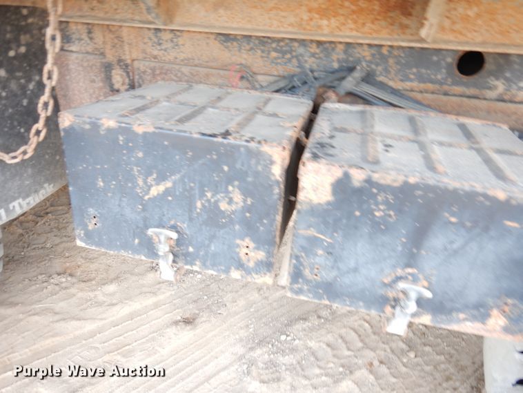 image for item DK3175 1994 Ford L9000 AeroMax  dump truck