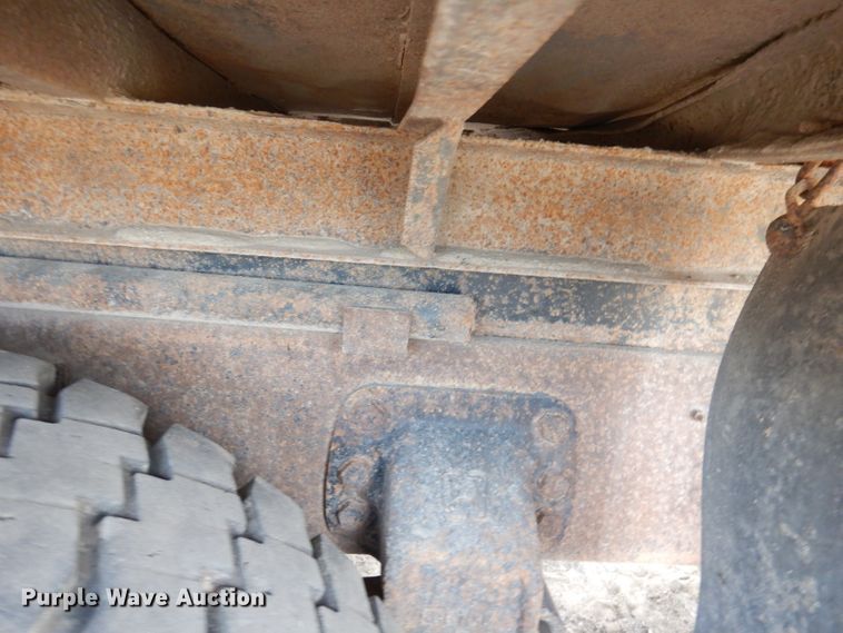 image for item DK3175 1994 Ford L9000 AeroMax  dump truck