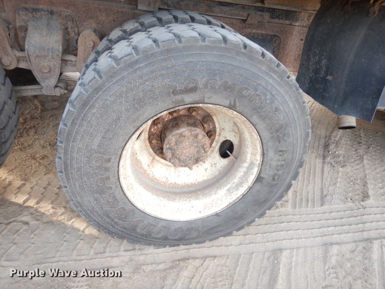 image for item DK3175 1994 Ford L9000 AeroMax  dump truck