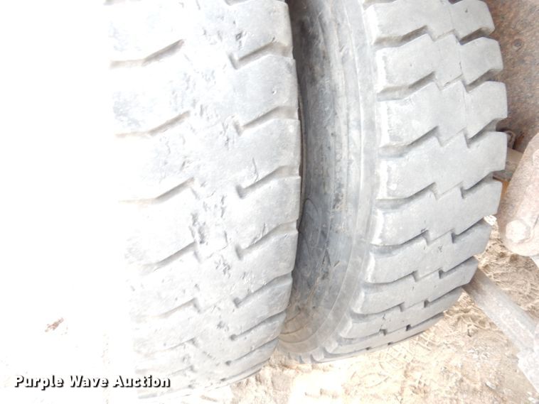 image for item DK3175 1994 Ford L9000 AeroMax  dump truck