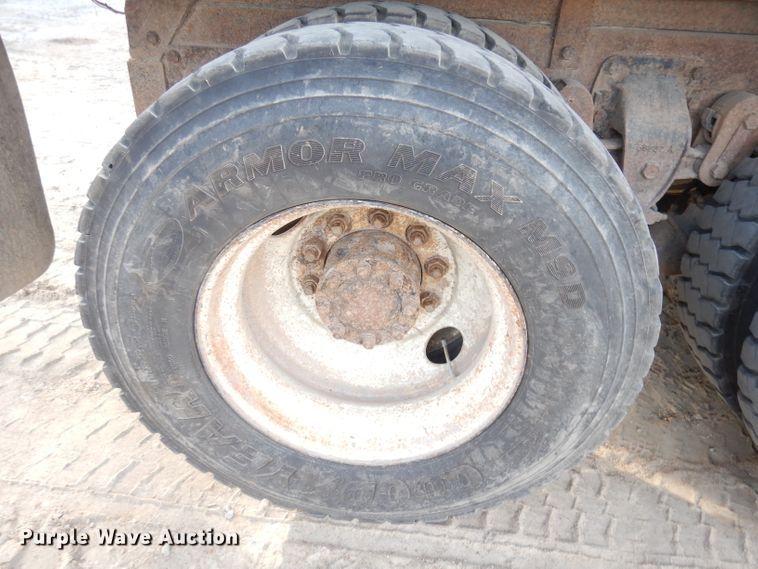 image for item DK3175 1994 Ford L9000 AeroMax  dump truck