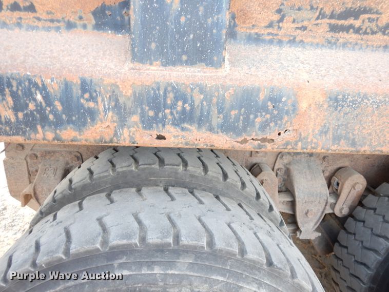 image for item DK3175 1994 Ford L9000 AeroMax  dump truck