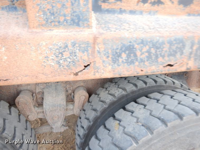 image for item DK3175 1994 Ford L9000 AeroMax  dump truck