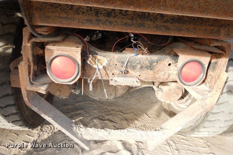 image for item DK3175 1994 Ford L9000 AeroMax  dump truck