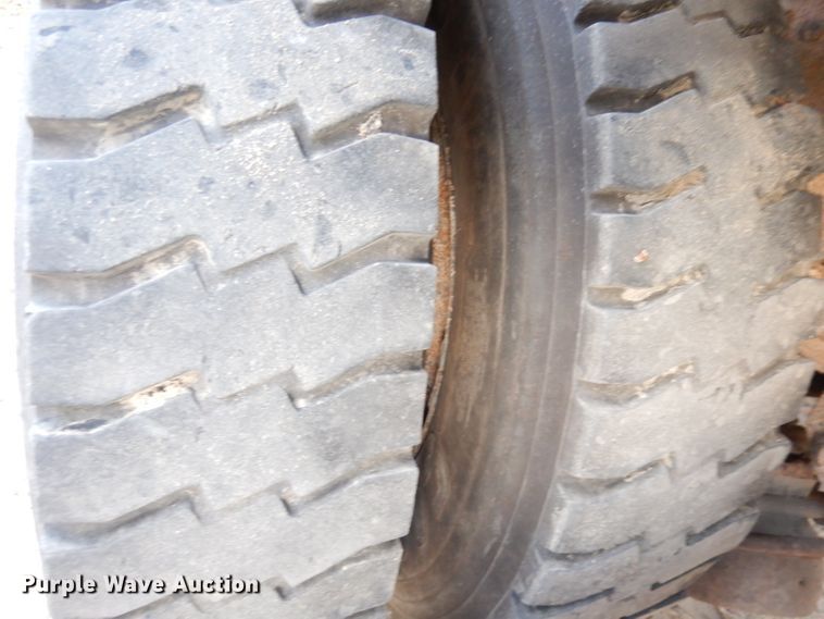 image for item DK3175 1994 Ford L9000 AeroMax  dump truck