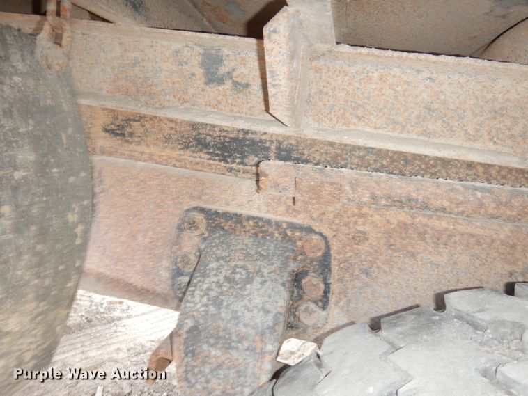 image for item DK3175 1994 Ford L9000 AeroMax  dump truck