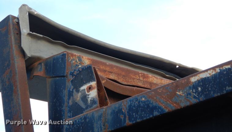 image for item DK3175 1994 Ford L9000 AeroMax  dump truck