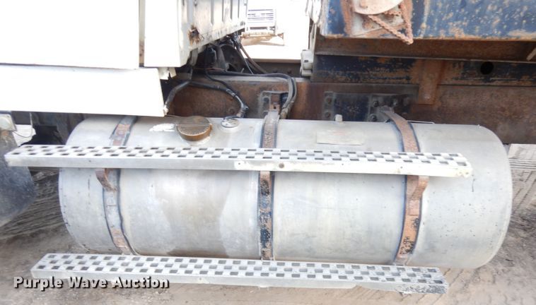 image for item DK3175 1994 Ford L9000 AeroMax  dump truck