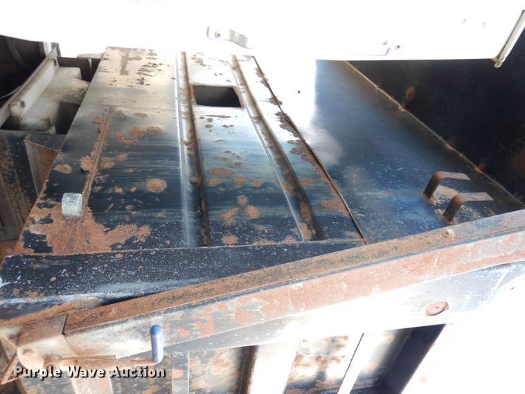 image for item DK3175 1994 Ford L9000 AeroMax  dump truck