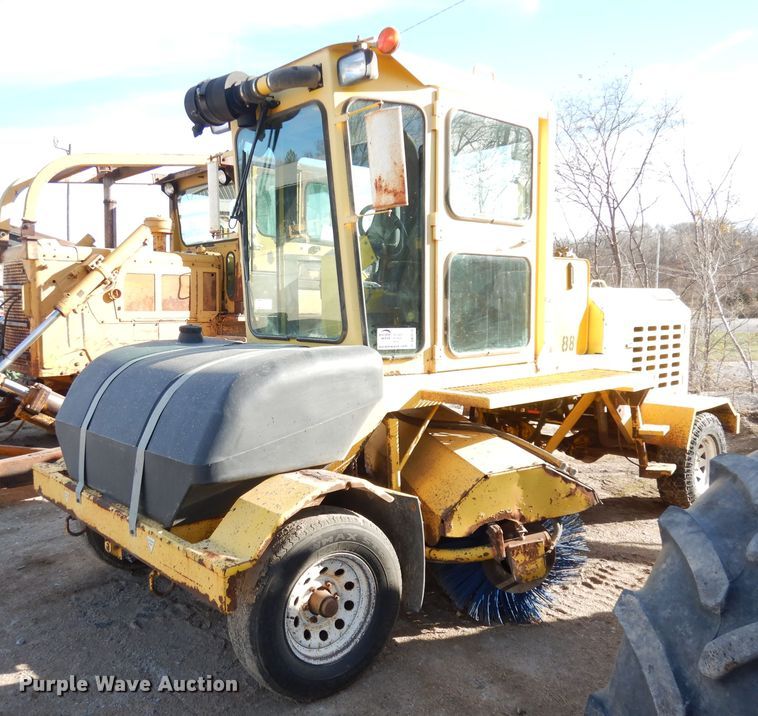 image for item DK3176 2013 Superior DT80CT  broom