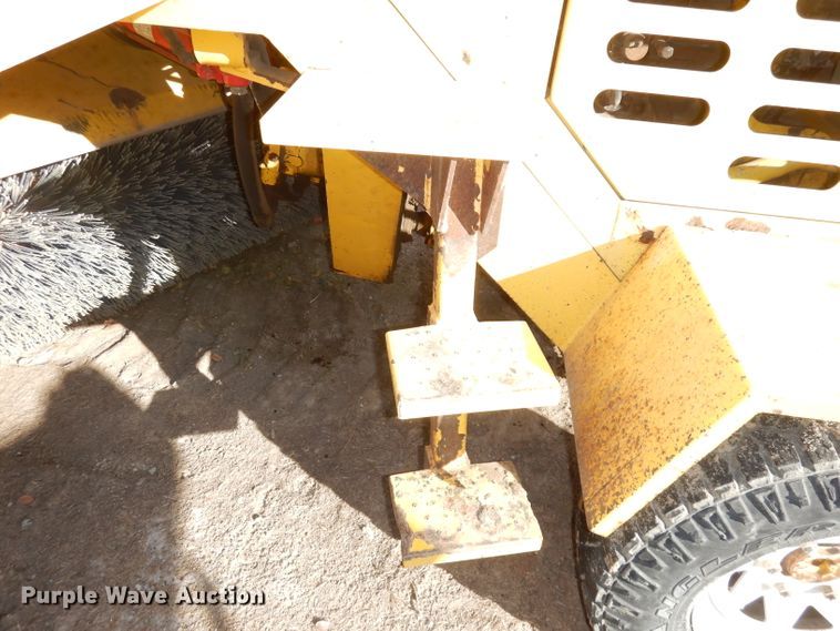 image for item DK3176 2013 Superior DT80CT  broom