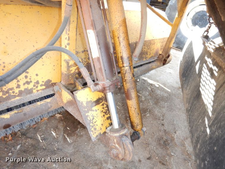 image for item DK3176 2013 Superior DT80CT  broom