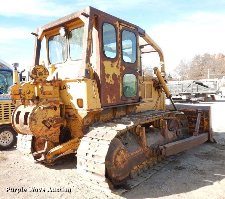 image for item DK3177 1975 Caterpillar D6C  dozer