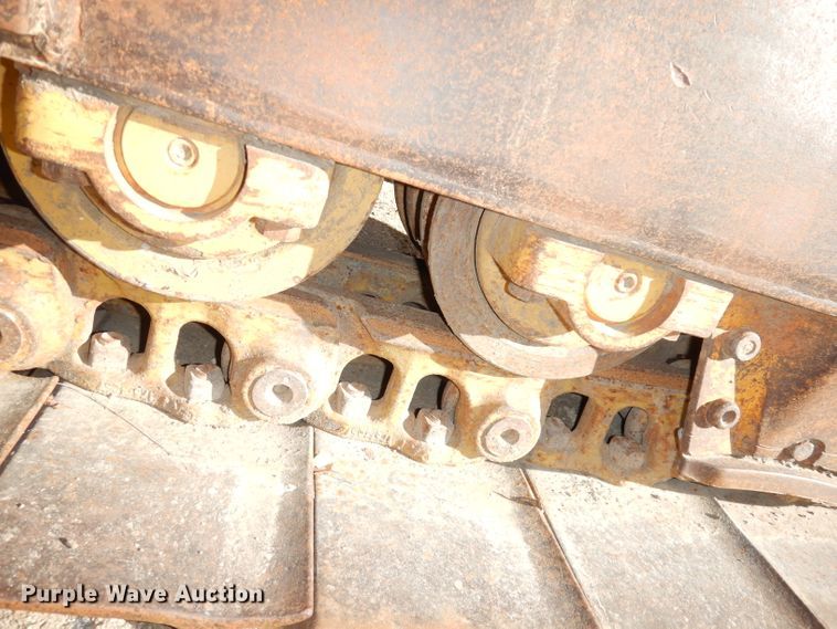 image for item DK3177 1975 Caterpillar D6C  dozer