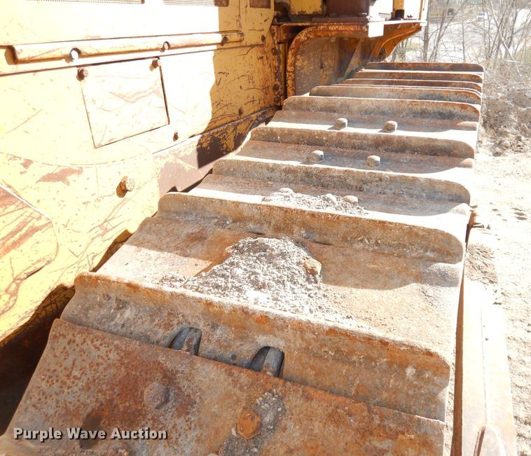 image for item DK3177 1975 Caterpillar D6C  dozer