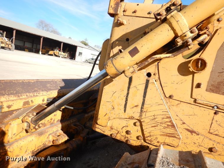 image for item DK3177 1975 Caterpillar D6C  dozer