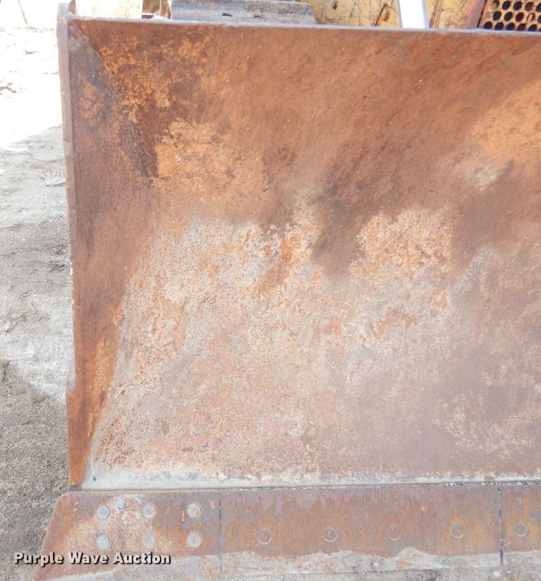 image for item DK3177 1975 Caterpillar D6C  dozer