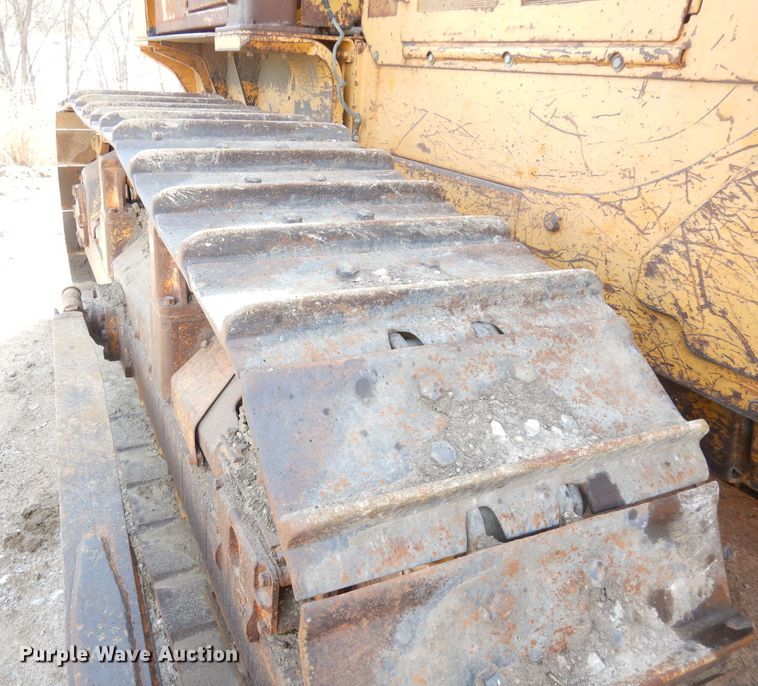image for item DK3177 1975 Caterpillar D6C  dozer
