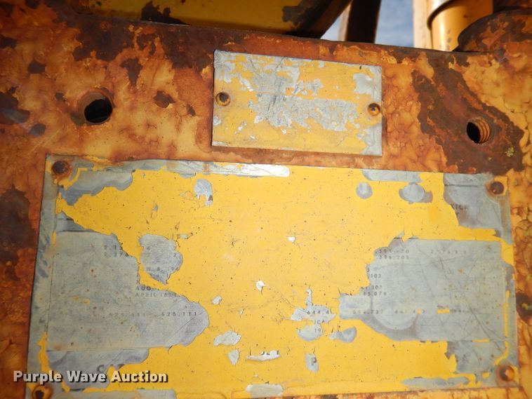 image for item DK3177 1975 Caterpillar D6C  dozer