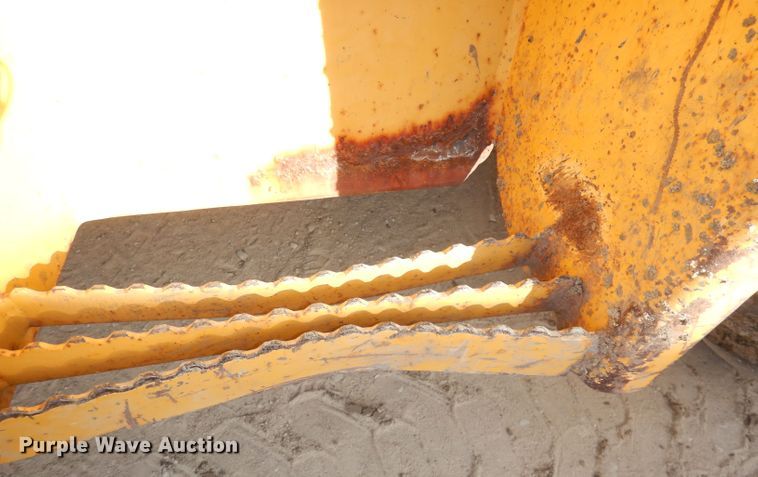 image for item DK3179 2002 John Deere 410G  backhoe