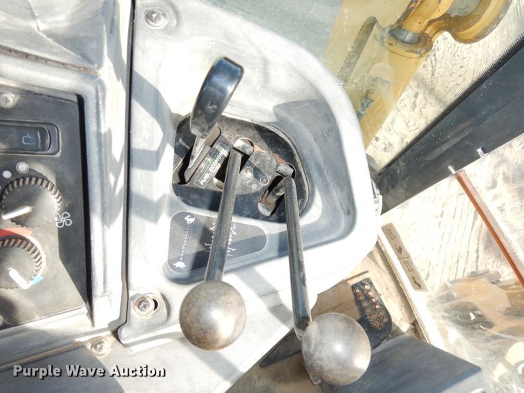 image for item DK3179 2002 John Deere 410G  backhoe