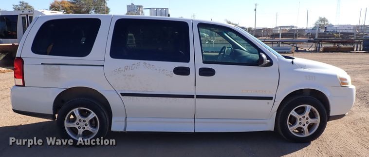 image for item DL6140 2007 Chevrolet Uplander  van